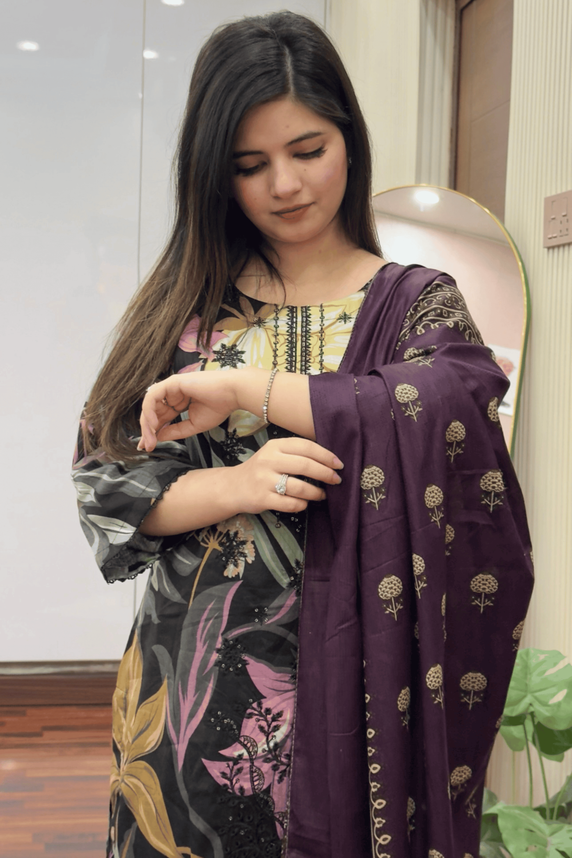 Midnight Floral – Embroidered 3PC Lawn Suit