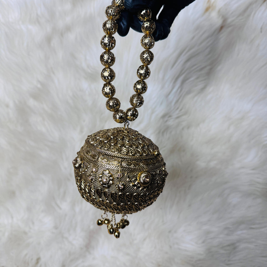 Gold Kundan Potli Clutch — Ryndra